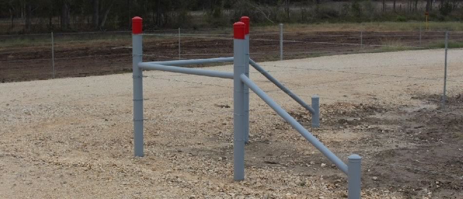 barb wire fencing contractor